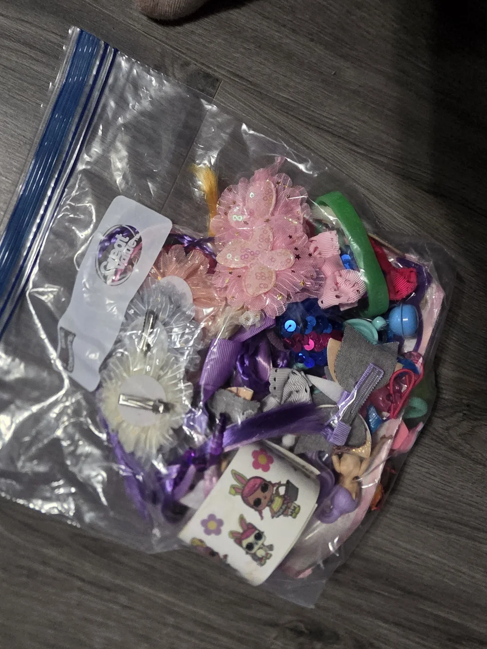 Bundle. Girls. Hair accessories. Jewelry. Keychains. Toys.